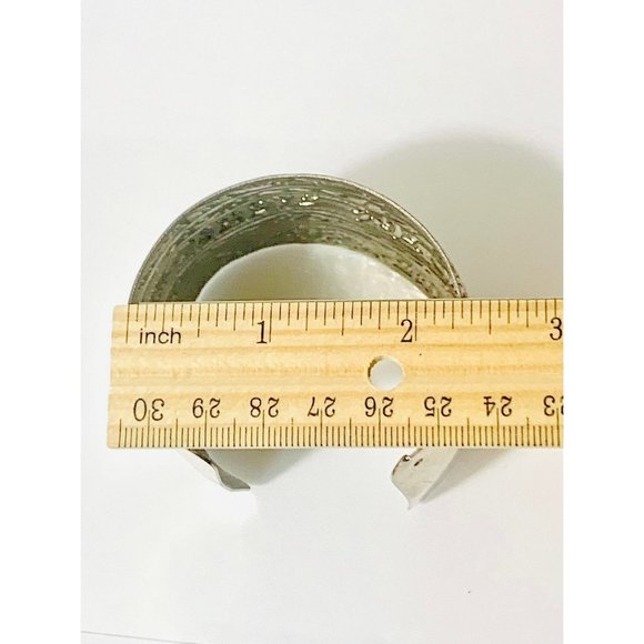 Textured Boho cuff bracelet - Picture 4 of 7